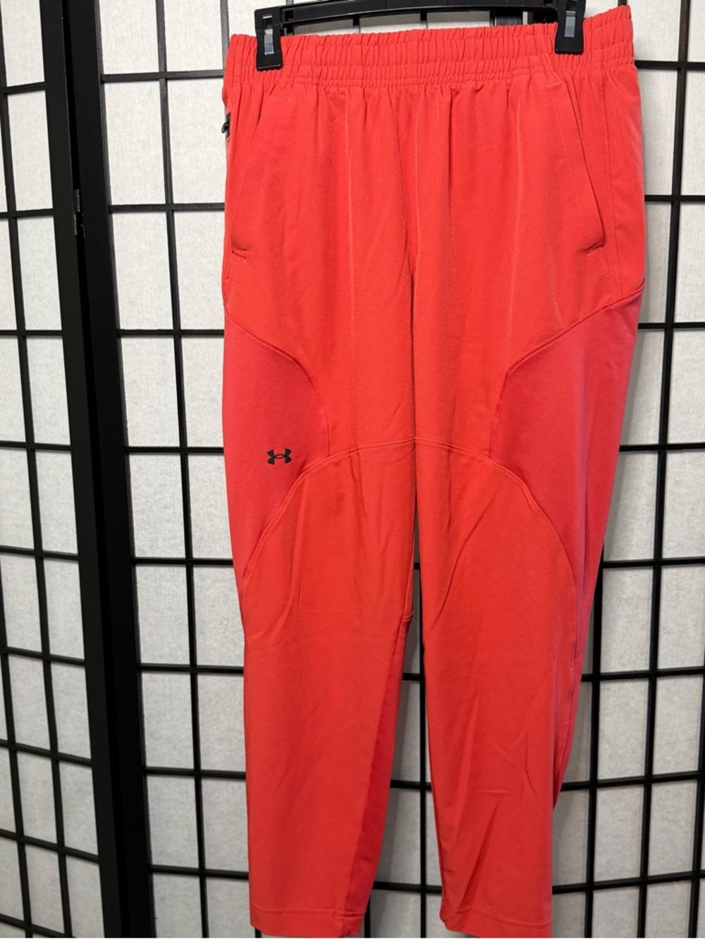 Under Armour Women's Red UNSTOPPABLE Jogger Track Pants M NWOT - Picture 2 of 7